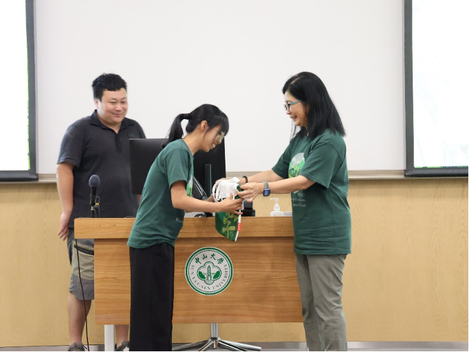 7490deb00f198448e4395d325bcbc00e