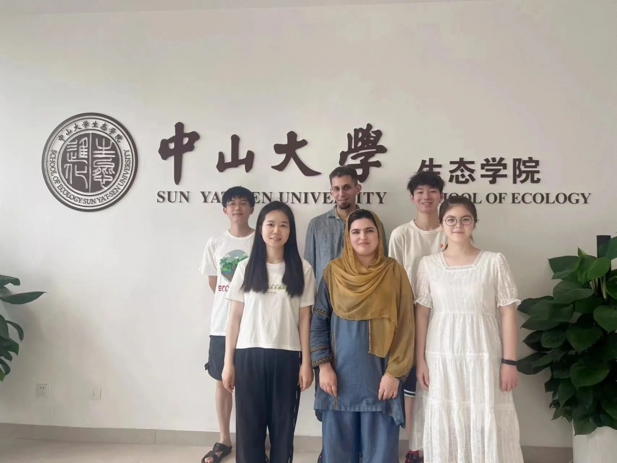 9ea8ee6bc35a946d49073ac62240761d